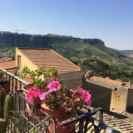 Sicily Center -calascibetta,enna- * Calascibetta